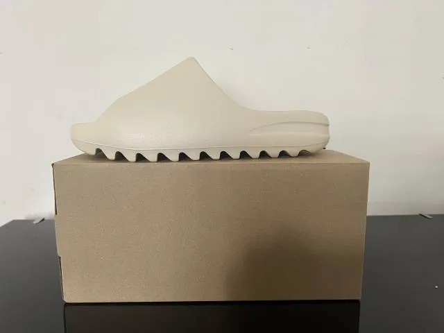 adidas Yeezy Slide Bone